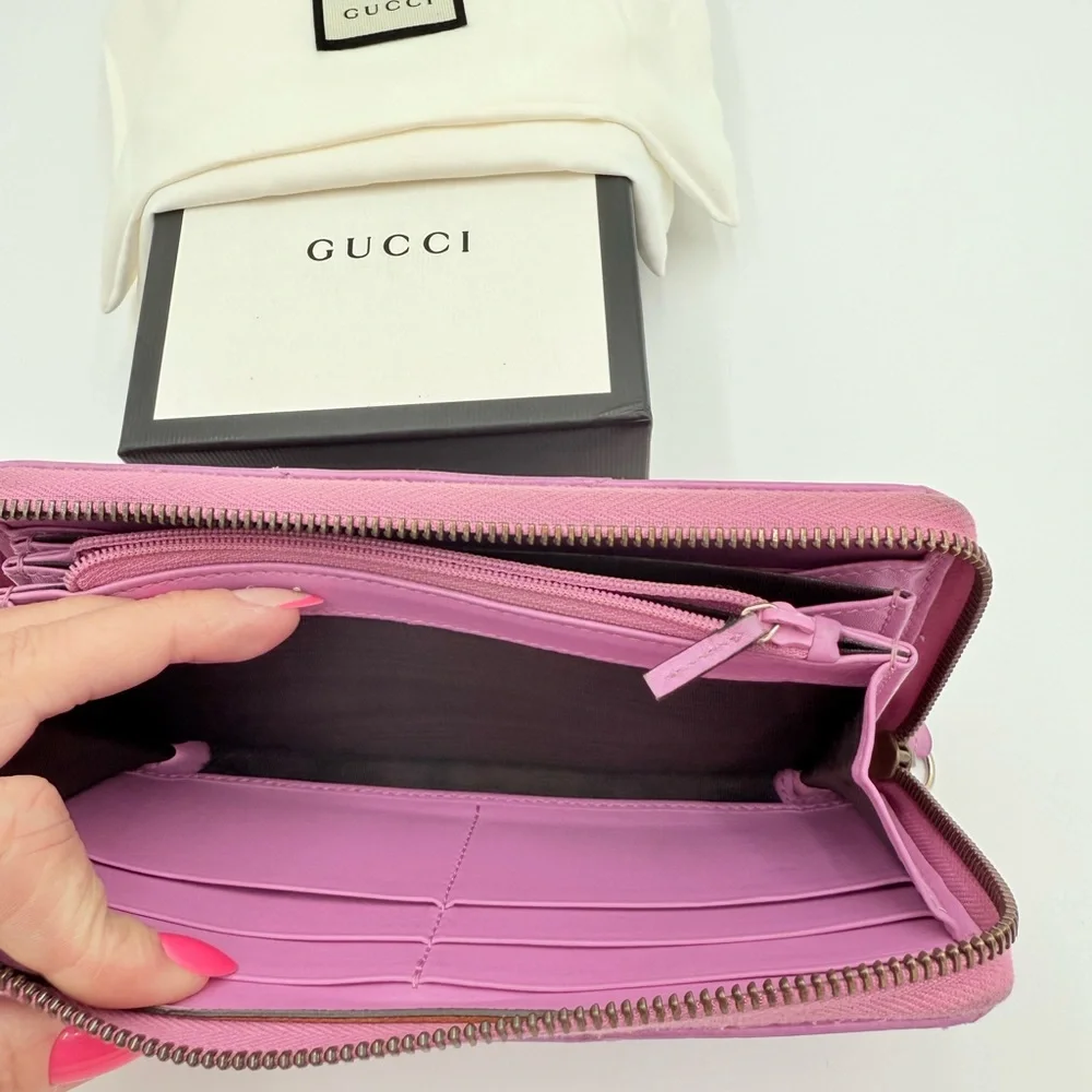 Gucci Pink Marmont Chevron Wallet with Gold Logo - Picture 9 of 10